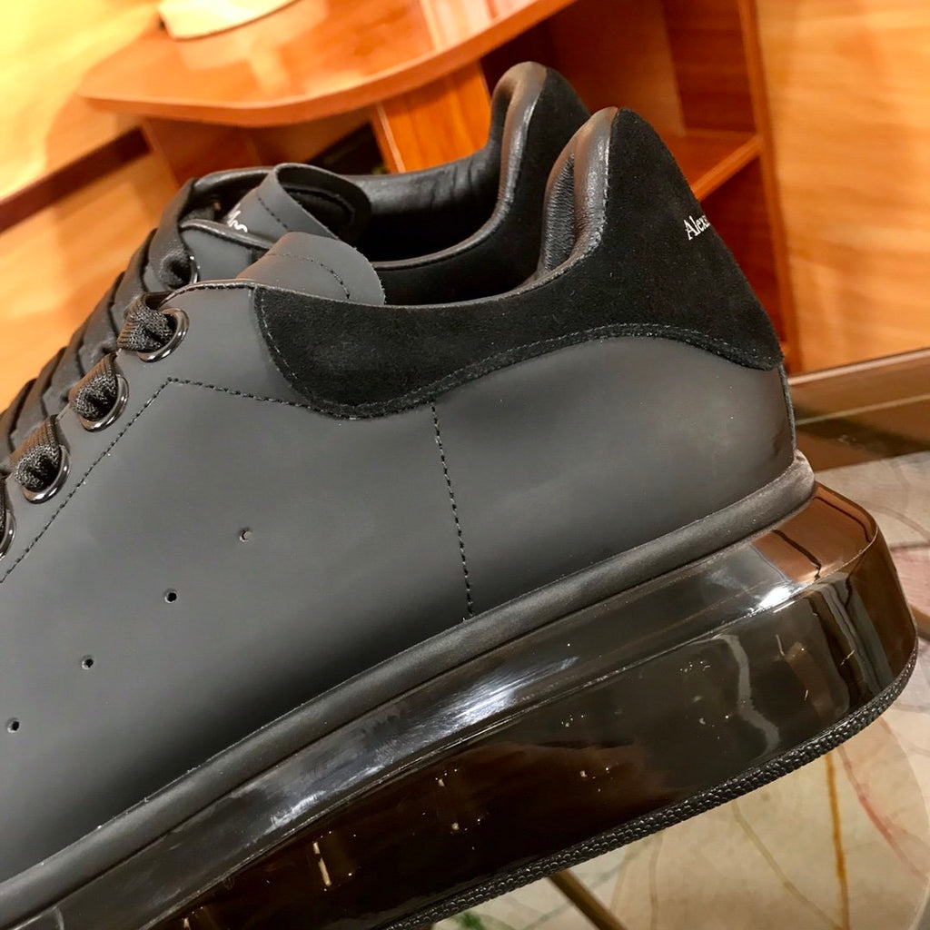 ALEXANDER MCQUEEN NERE CON SUOLA LUCIDA